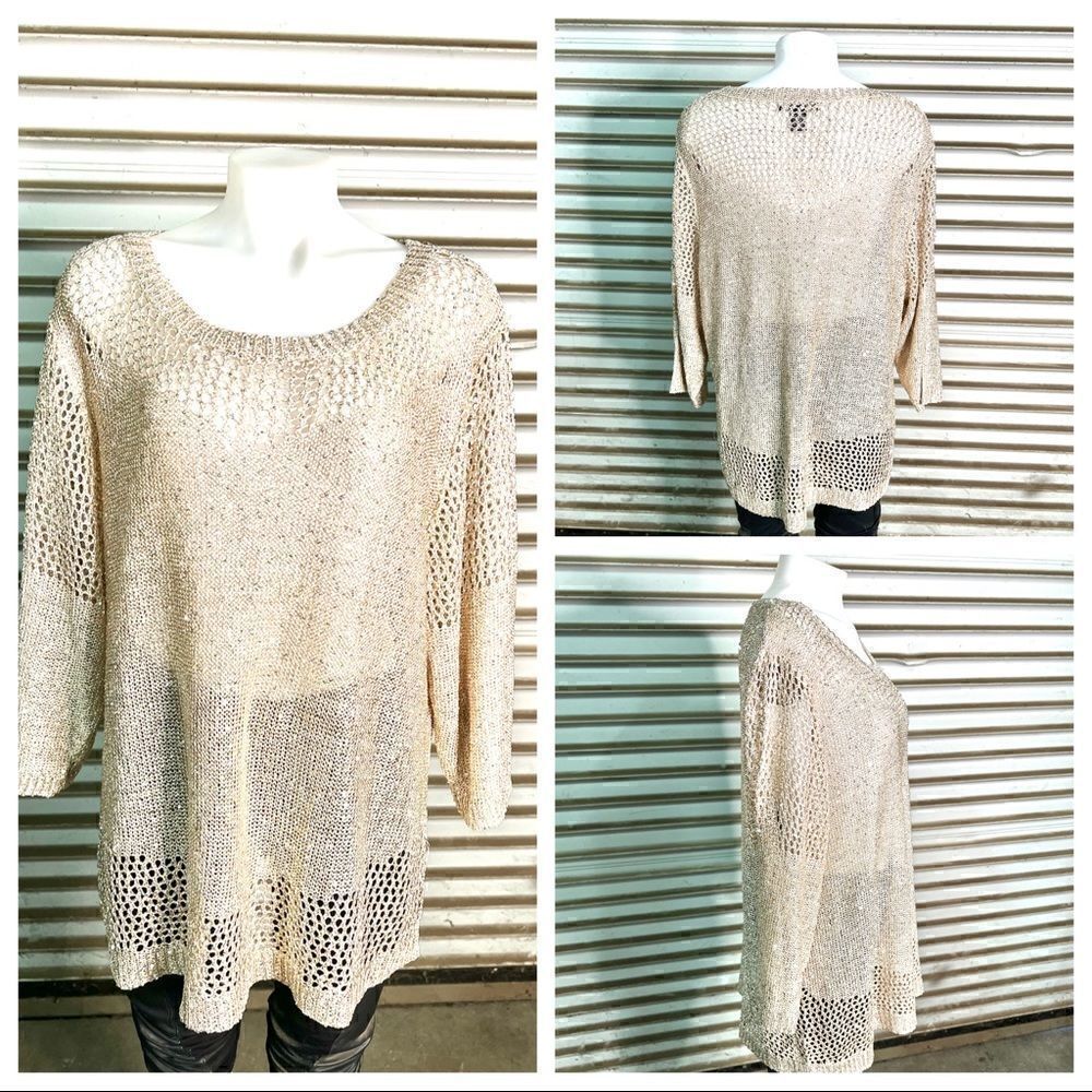 Lauren Michelle Woman  long sleeve sweater gold shimmer scoop neck